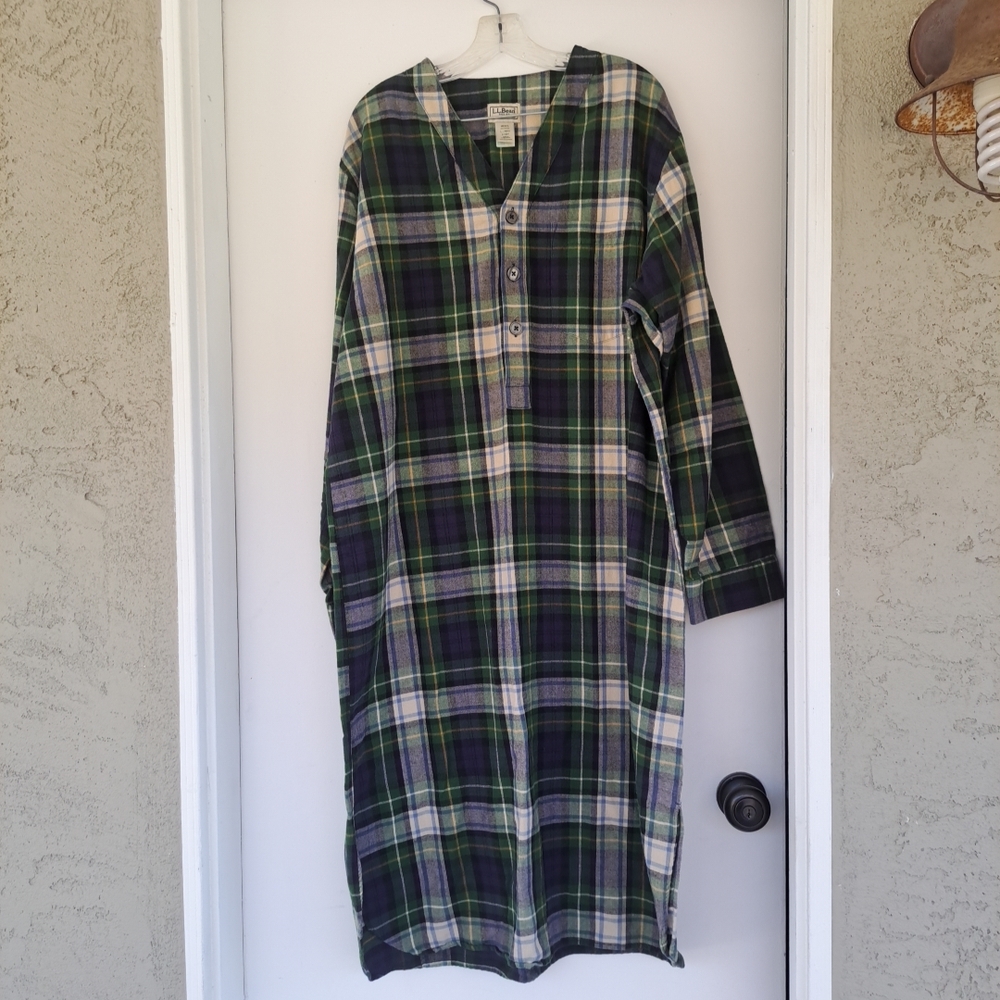 L.L. Bean Green and Navy Plaid Long Sleeve Nightshirt Men Large
